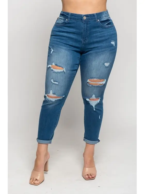 Plus Distressed Cuffed Crop Denim